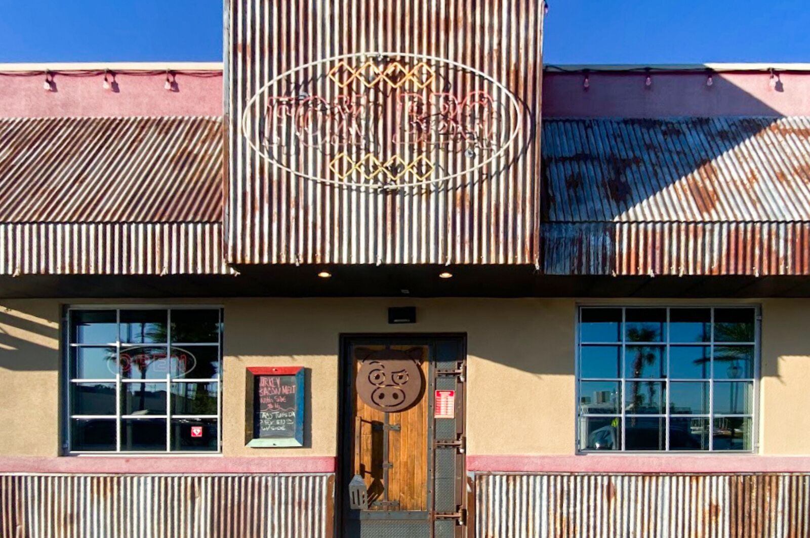 Ansicht vom Fox Smokehouse BBQ